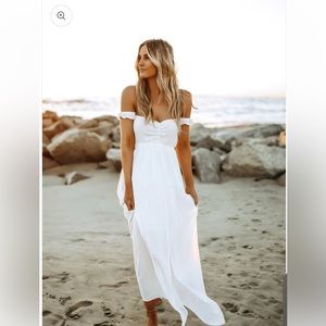 Odella off the Shoulders Smocked Maxi Dress - Off White Size Small